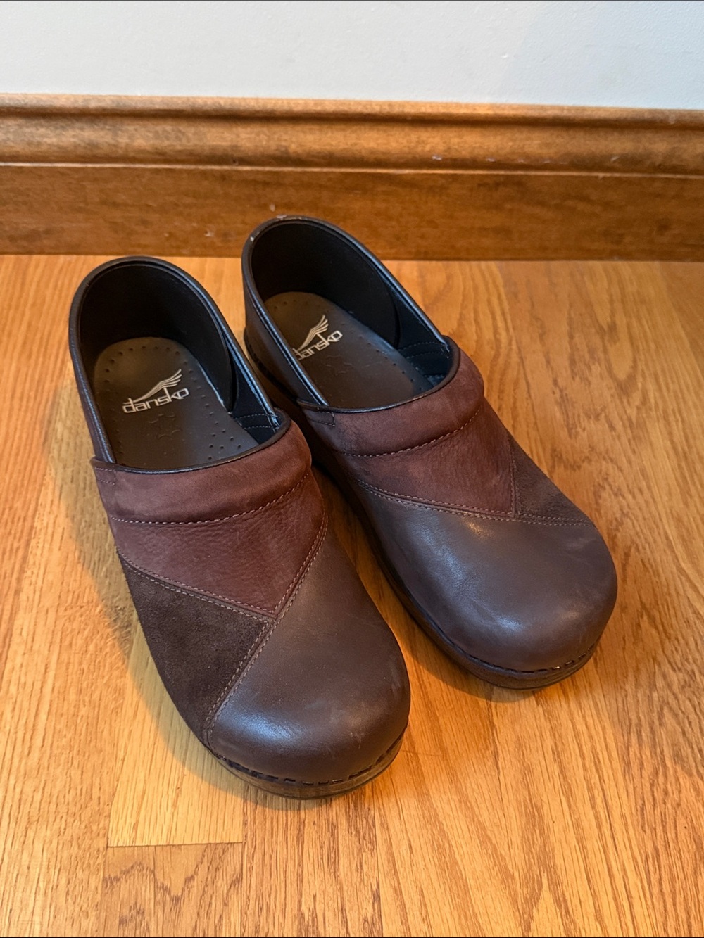Dansko Leather Suede Geometric Patchwork Professional Clogs EU 40 US 9.5-10 - Picture 2 of 11